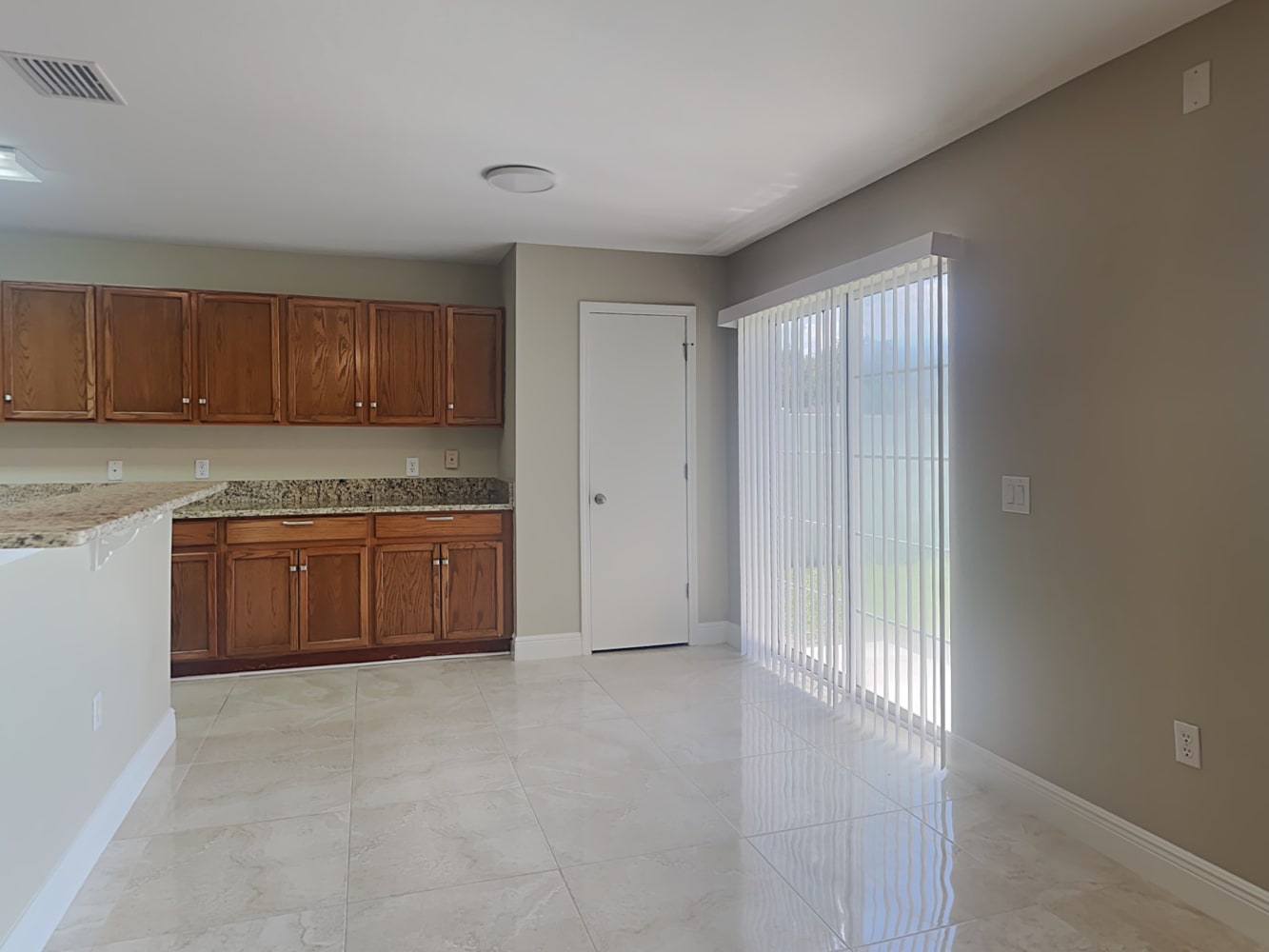 7392 Hunters Greene Cir, Lakeland photo 7