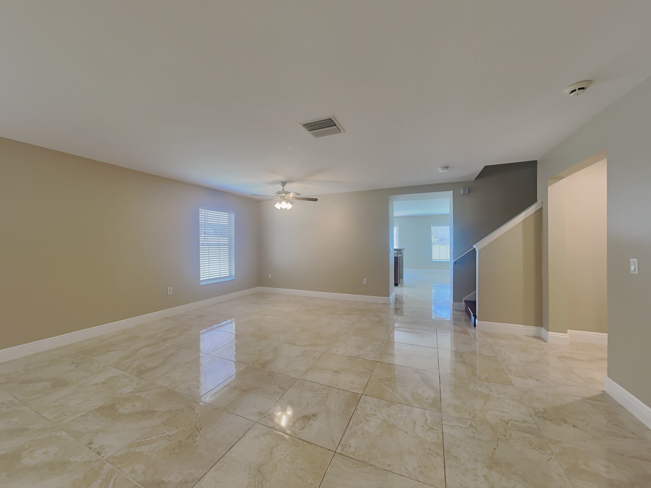 7392 Hunters Greene Cir, Lakeland photo 5