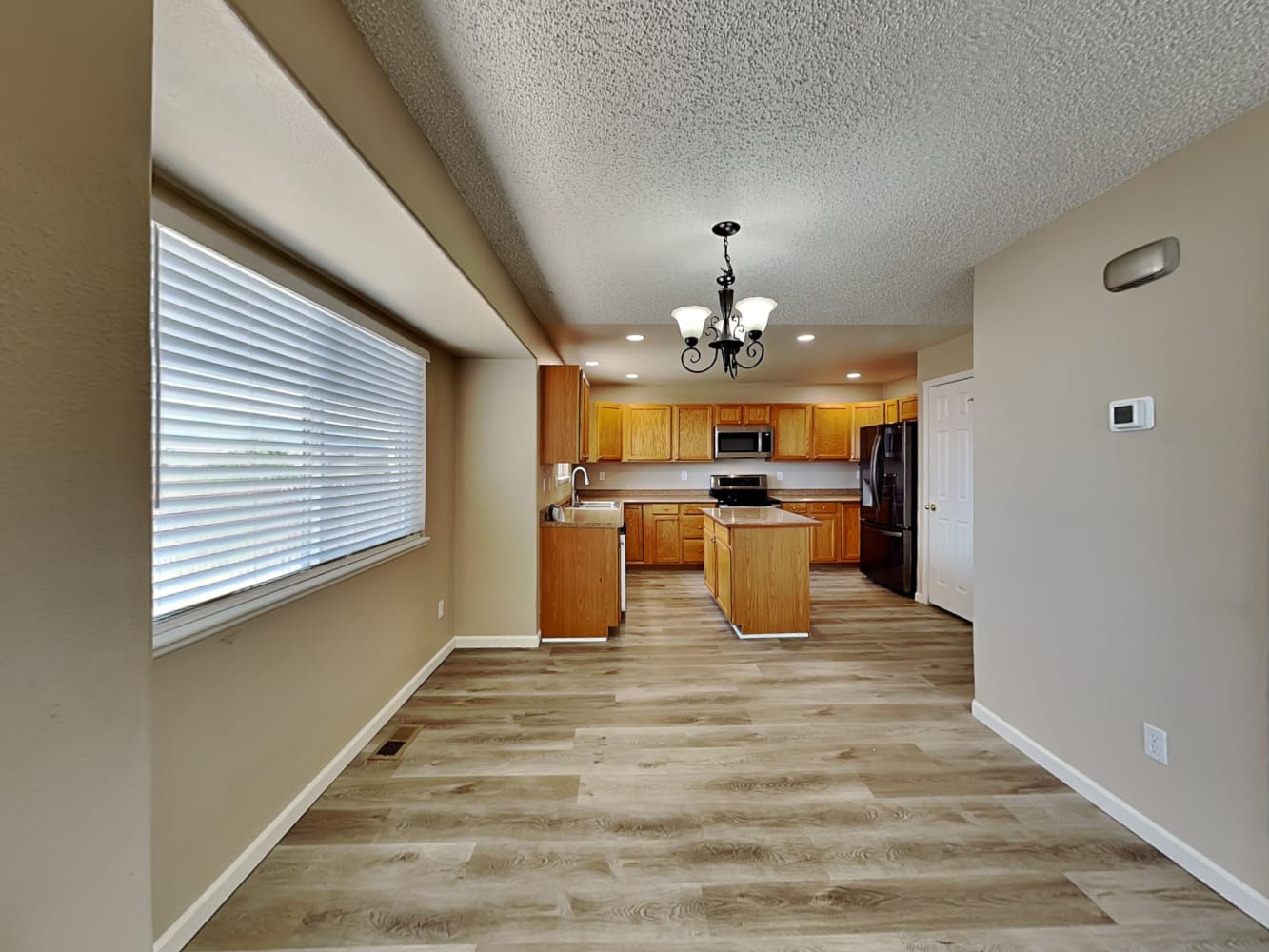 7395 Middle Bay Way, Fountain photo 8