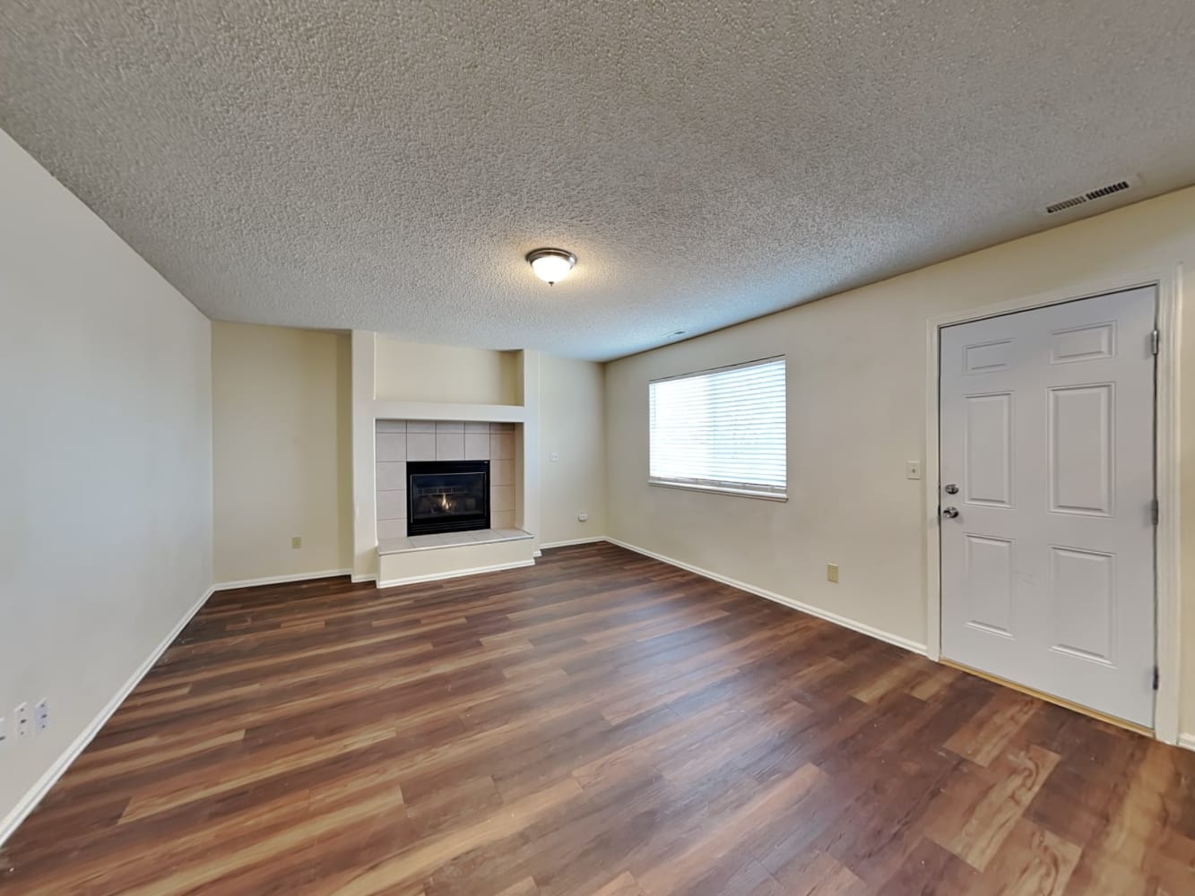 7403 Middle Bay Way, Fountain photo 8