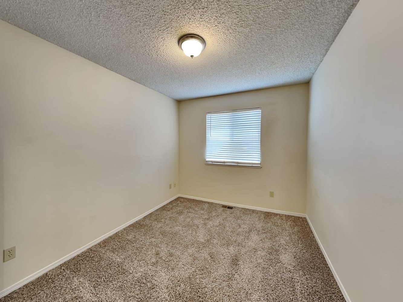 7403 Middle Bay Way, Fountain photo 16