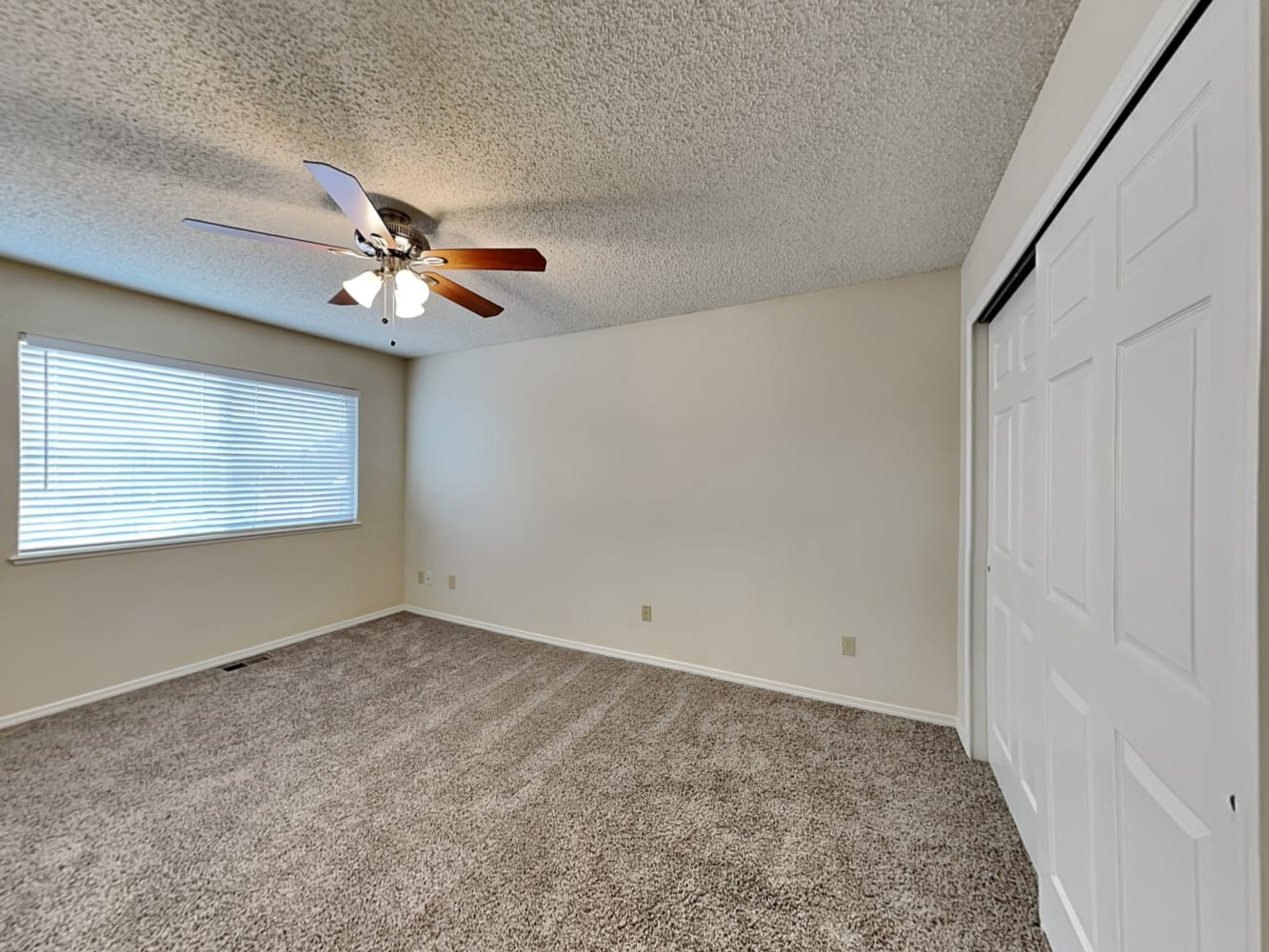7403 Middle Bay Way, Fountain photo 12