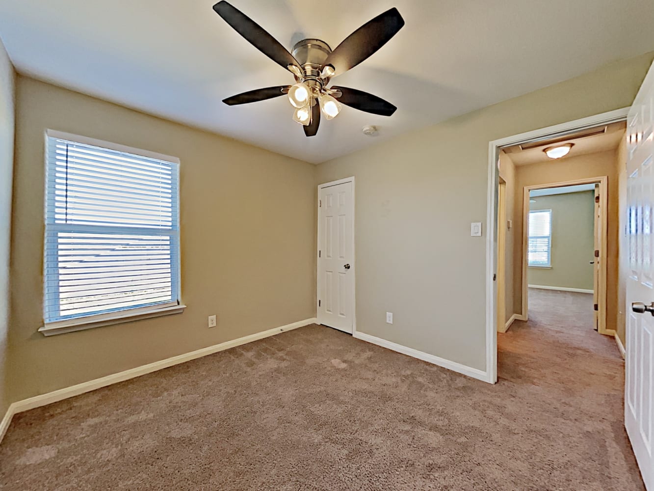 741 Lazy Crest Dr, Fort Worth photo 6