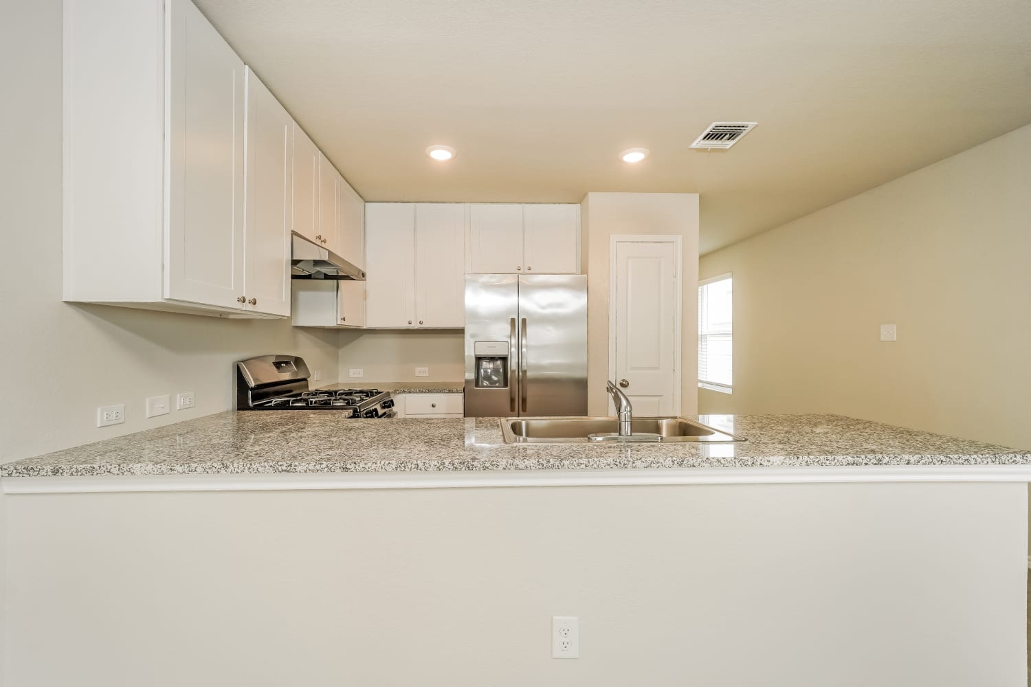 7410 Adaja Riv, San Antonio photo 7