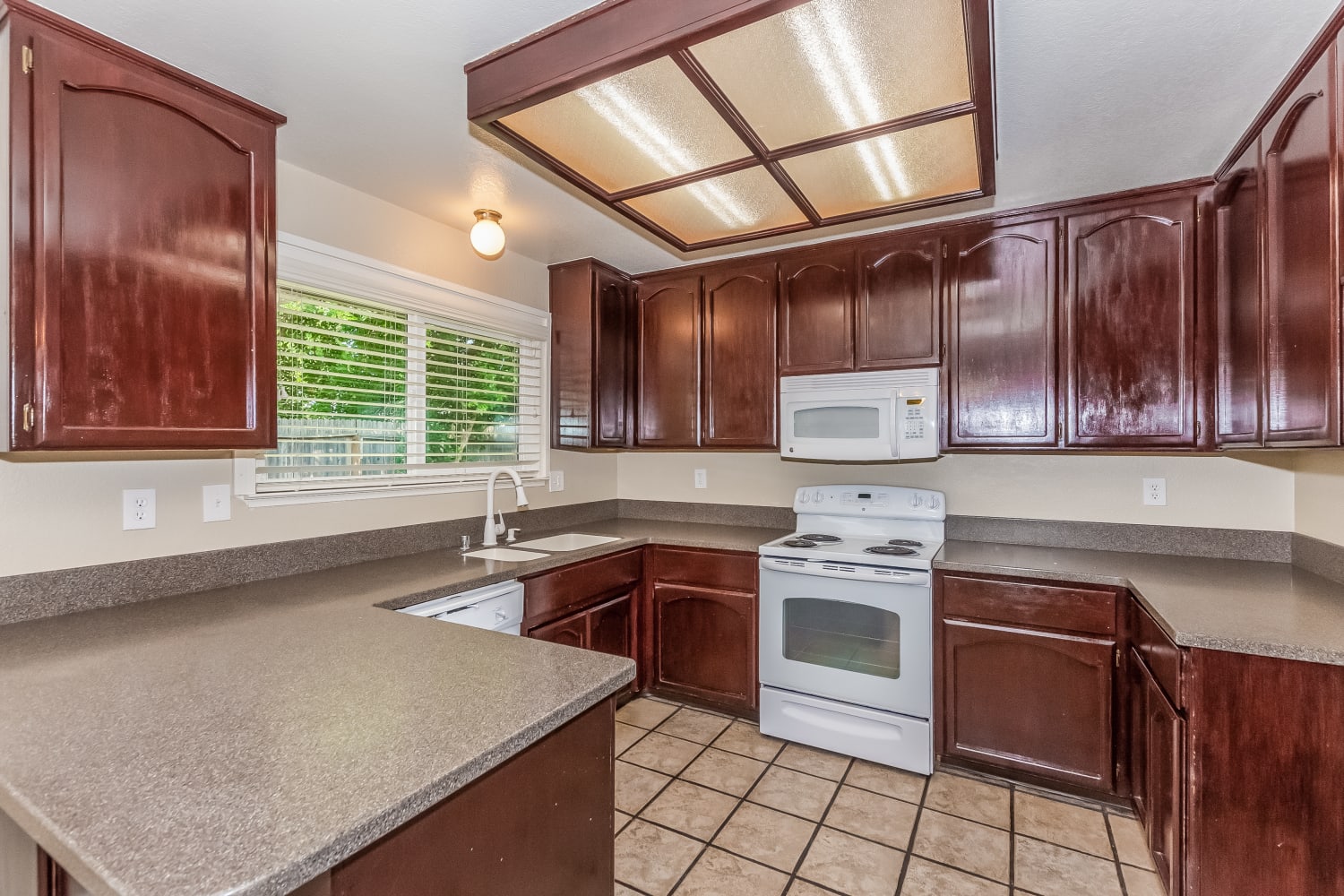 7417 Widener Way, Sacramento photo 9