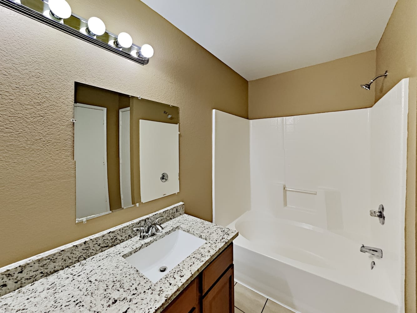 7419 Lake Front Trl, Arlington photo 12