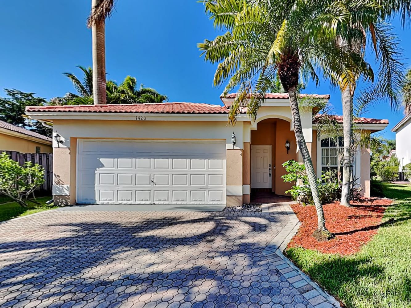 Front of 7420 NW 28th St, Margate, FL