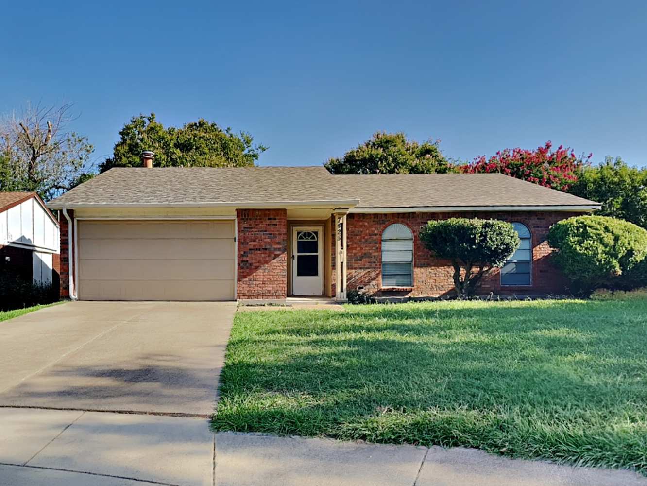 Front of 7425 Tunbridge Dr, North Richland Hills, TX