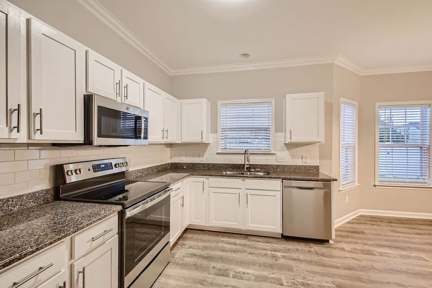 745 Inwood Hill Dr, Gastonia photo 8