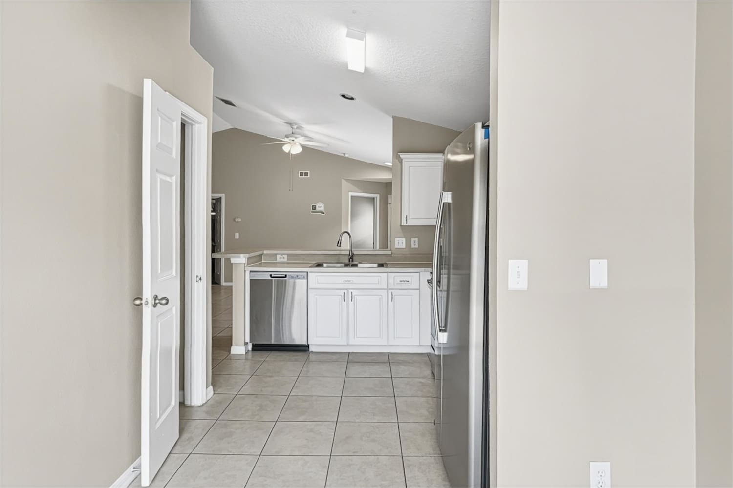 7462 Oxford Garden Cir, Apollo Beach photo 6