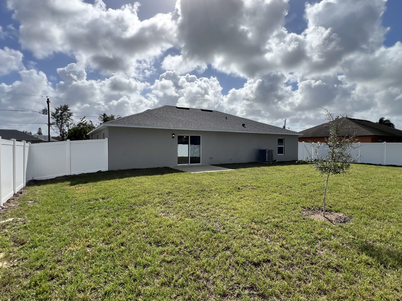 751 NW Riverside Dr, Port Saint Lucie photo 21