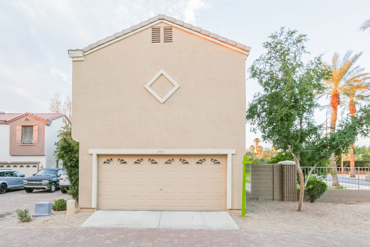 Front of 7529 S 14th St, Phoenix, AZ