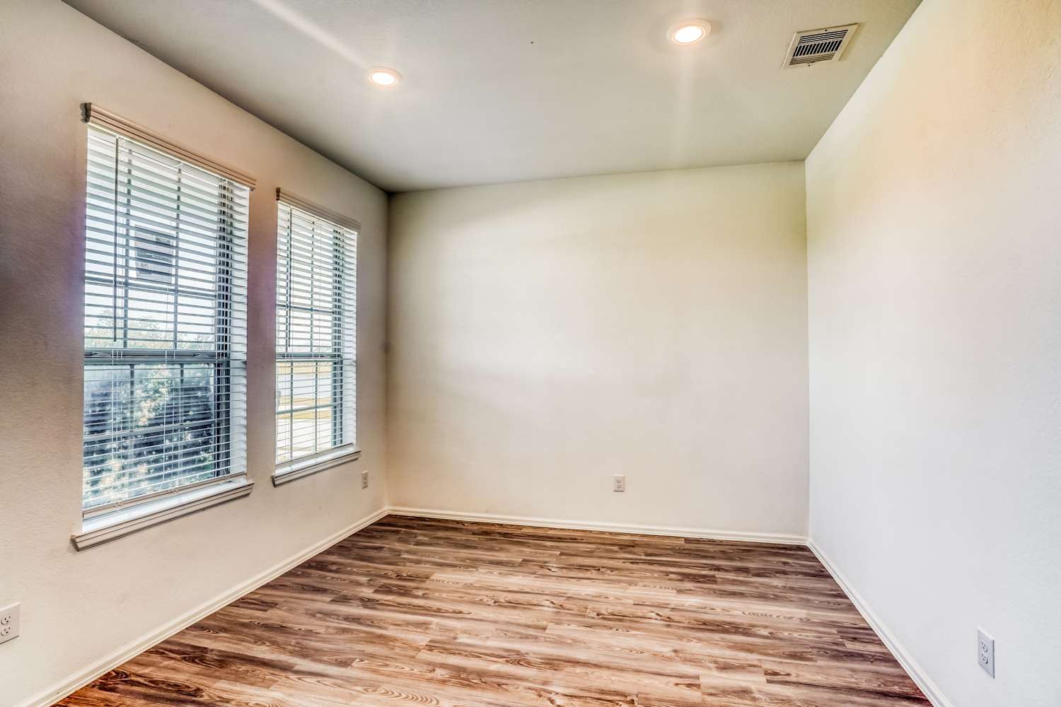 753 Ridgewood Lake Dr, La Marque photo 6