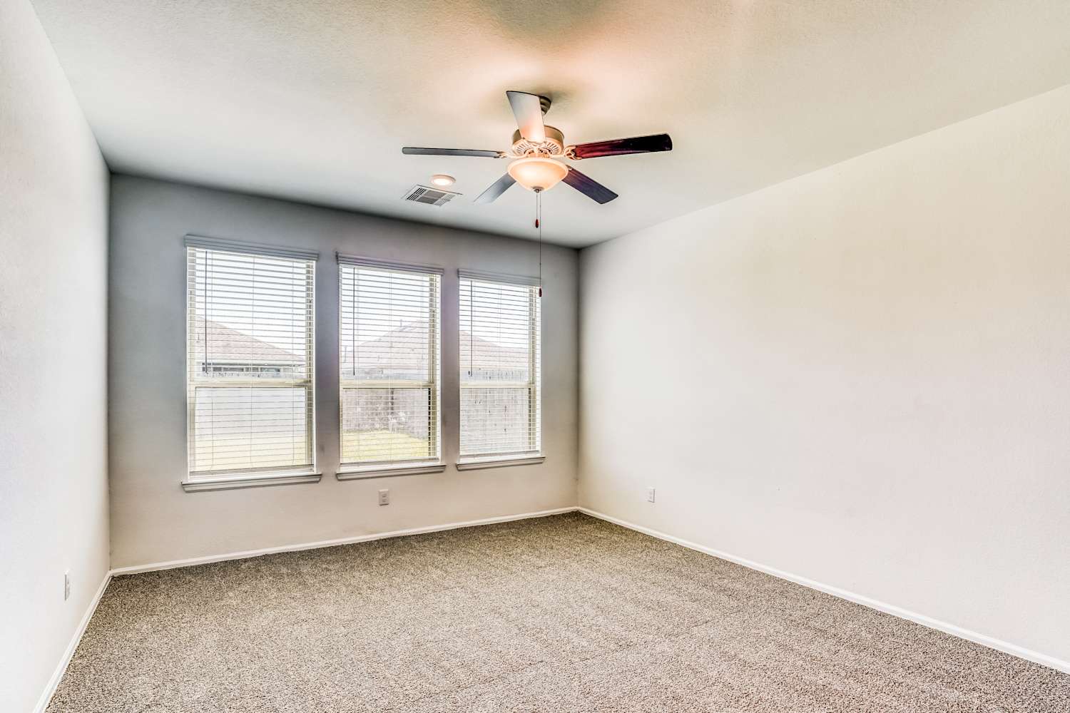 753 Ridgewood Lake Dr, La Marque photo 9