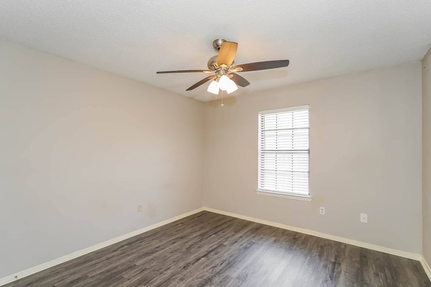 7533 Janetta Dr, Fort Worth photo 14