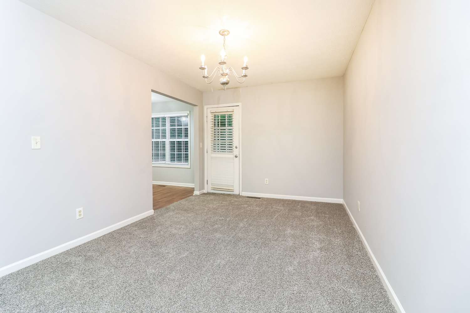 7540 Mountain Breeze, Douglasville photo 9