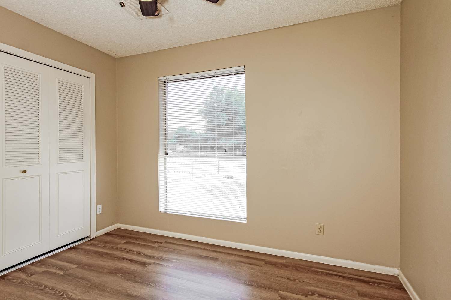7556 W Turney Ave, Phoenix photo 13