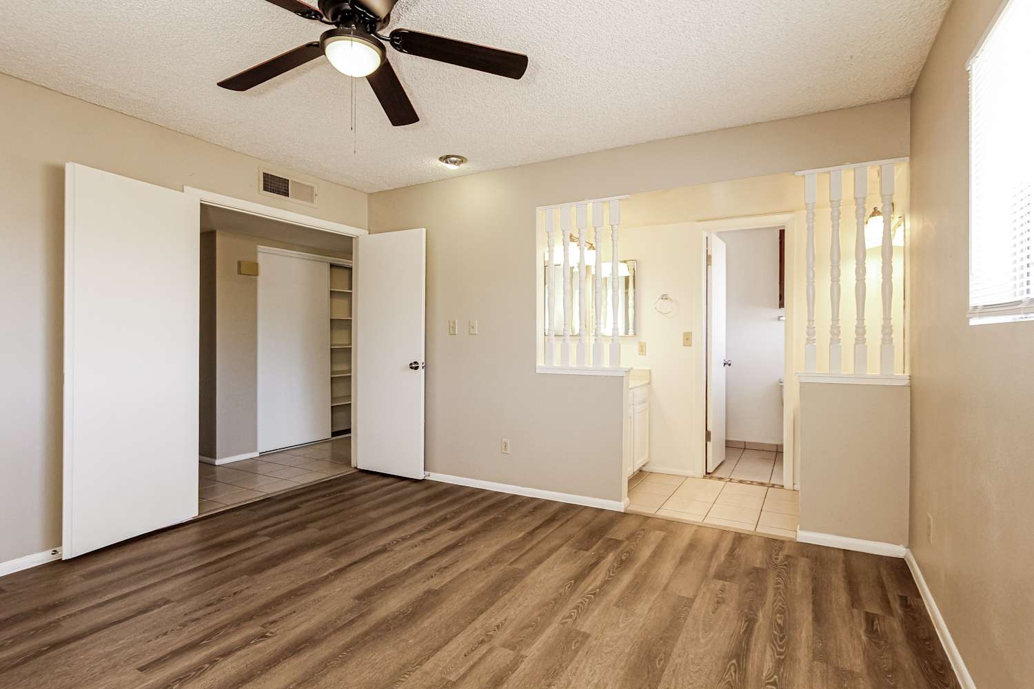 7556 W Turney Ave, Phoenix photo 9