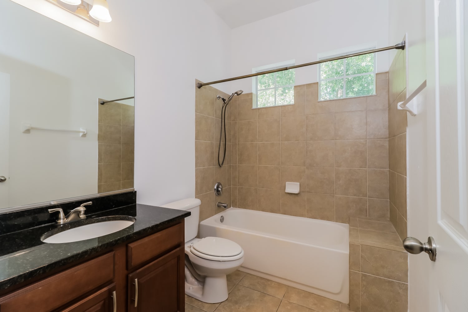 7571 Tamarind Ave, Tampa photo 12