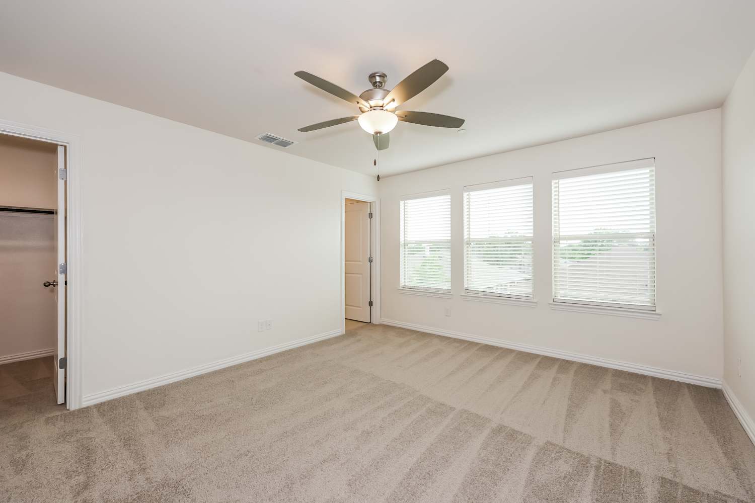 758 Bonnet Trl, Arlington photo 9