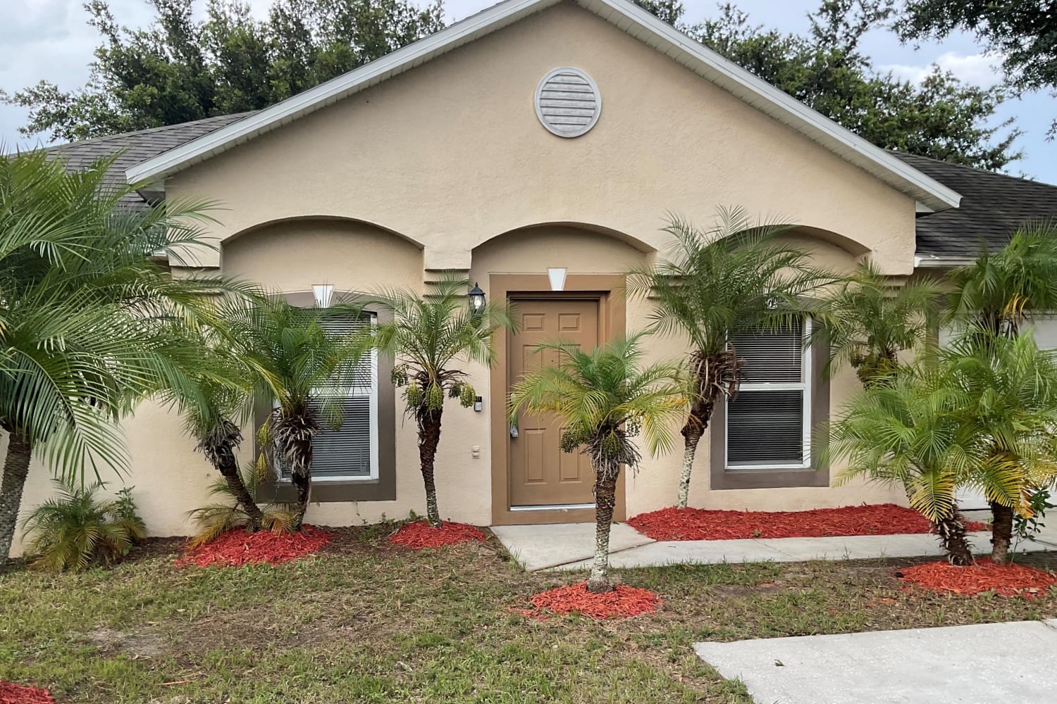 Front of 758 Del Prado Dr, Kissimmee, FL