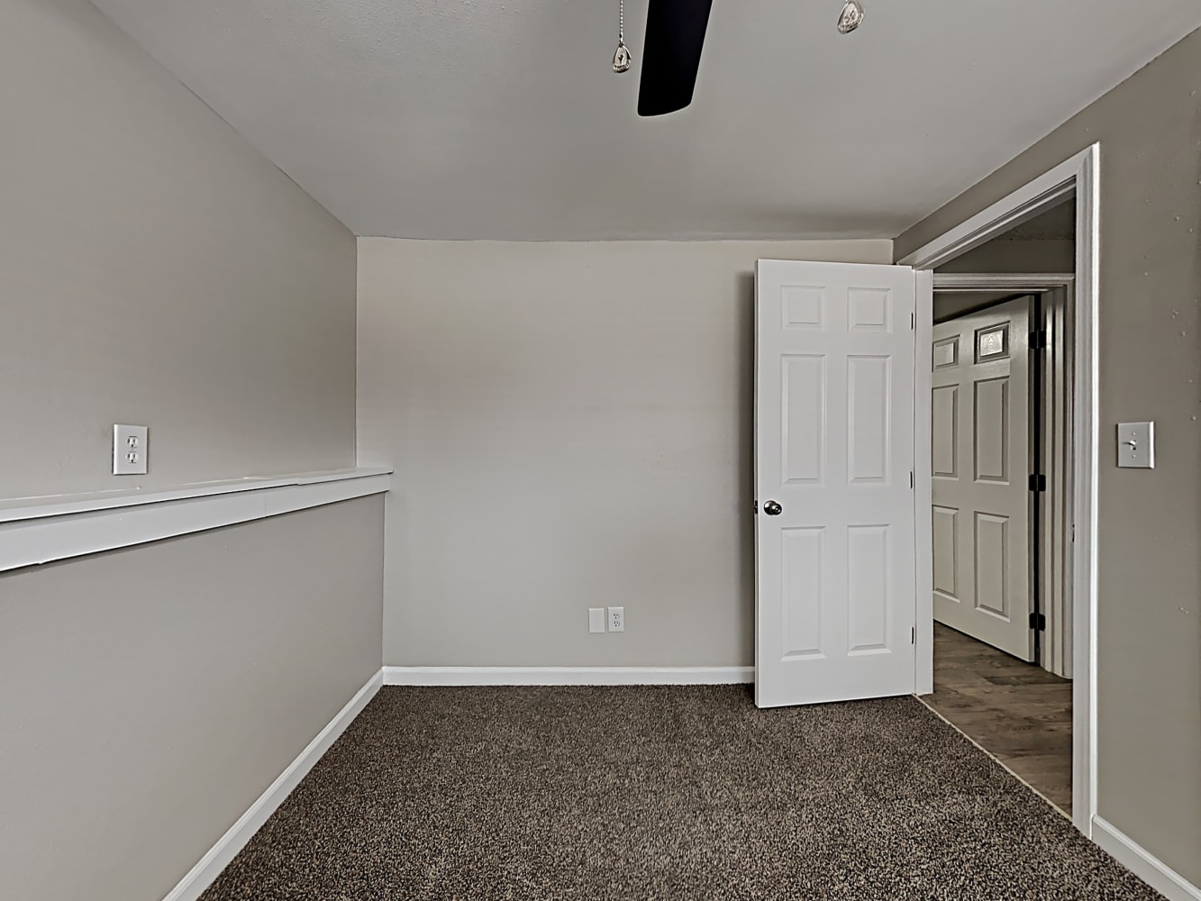 7595 Deer Trl, Colorado Springs photo 11
