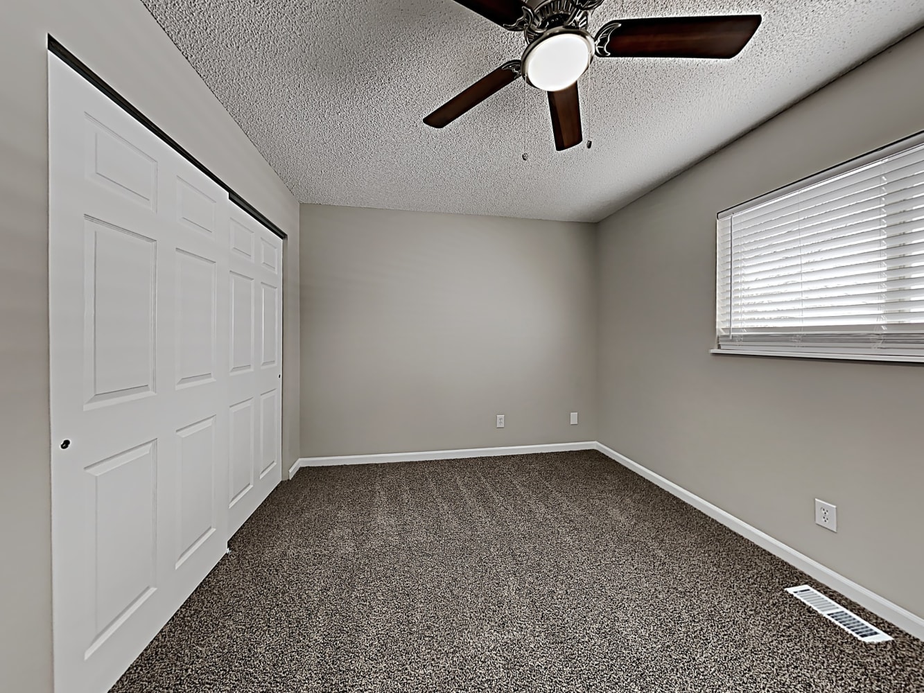 7595 Deer Trl, Colorado Springs photo 14