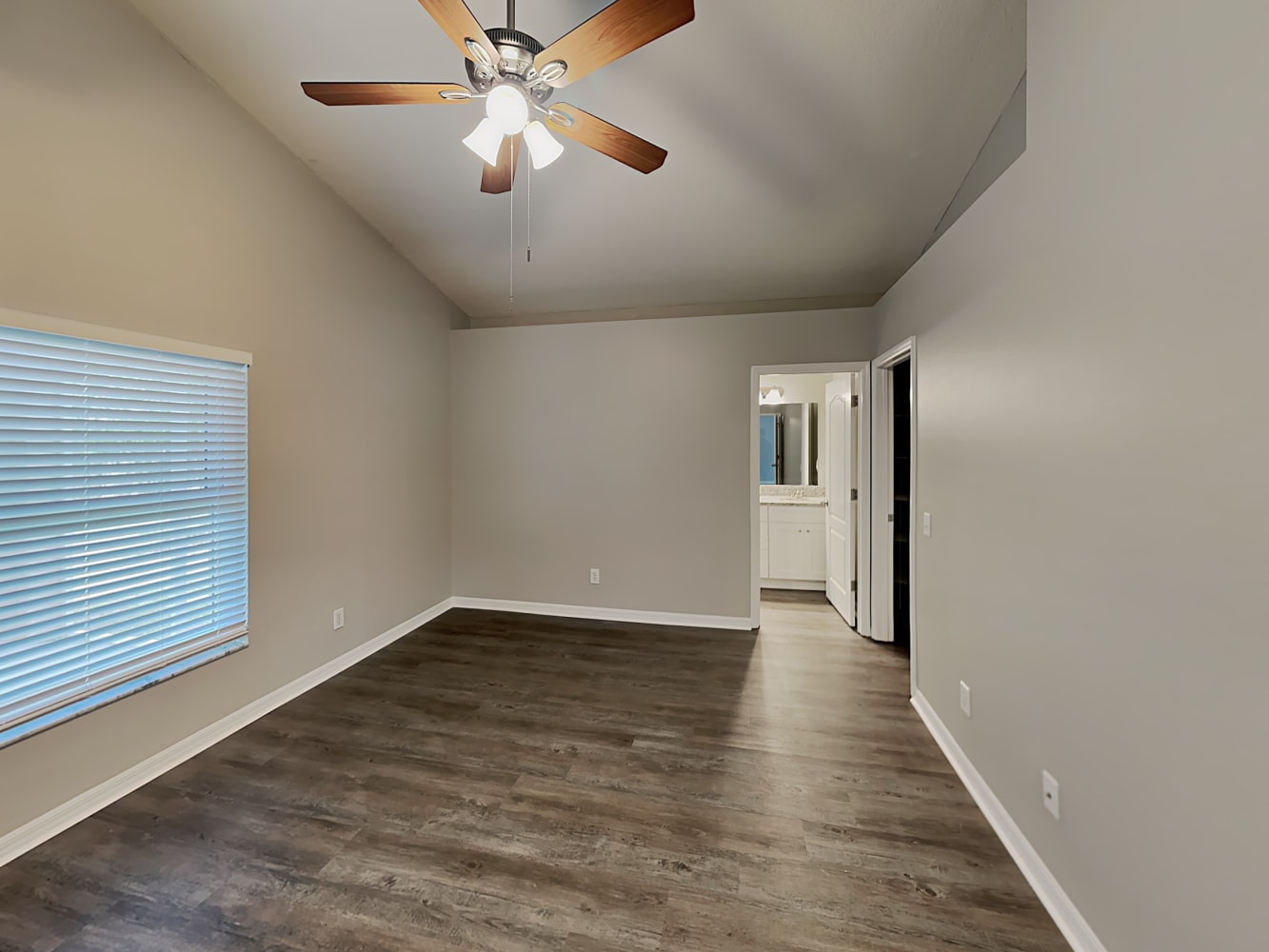 7614 Wiltshire Park Pl, Apollo Beach photo 9