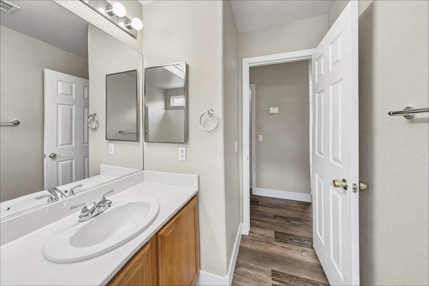 7617 Burning Falls Dr, Las Vegas photo 16