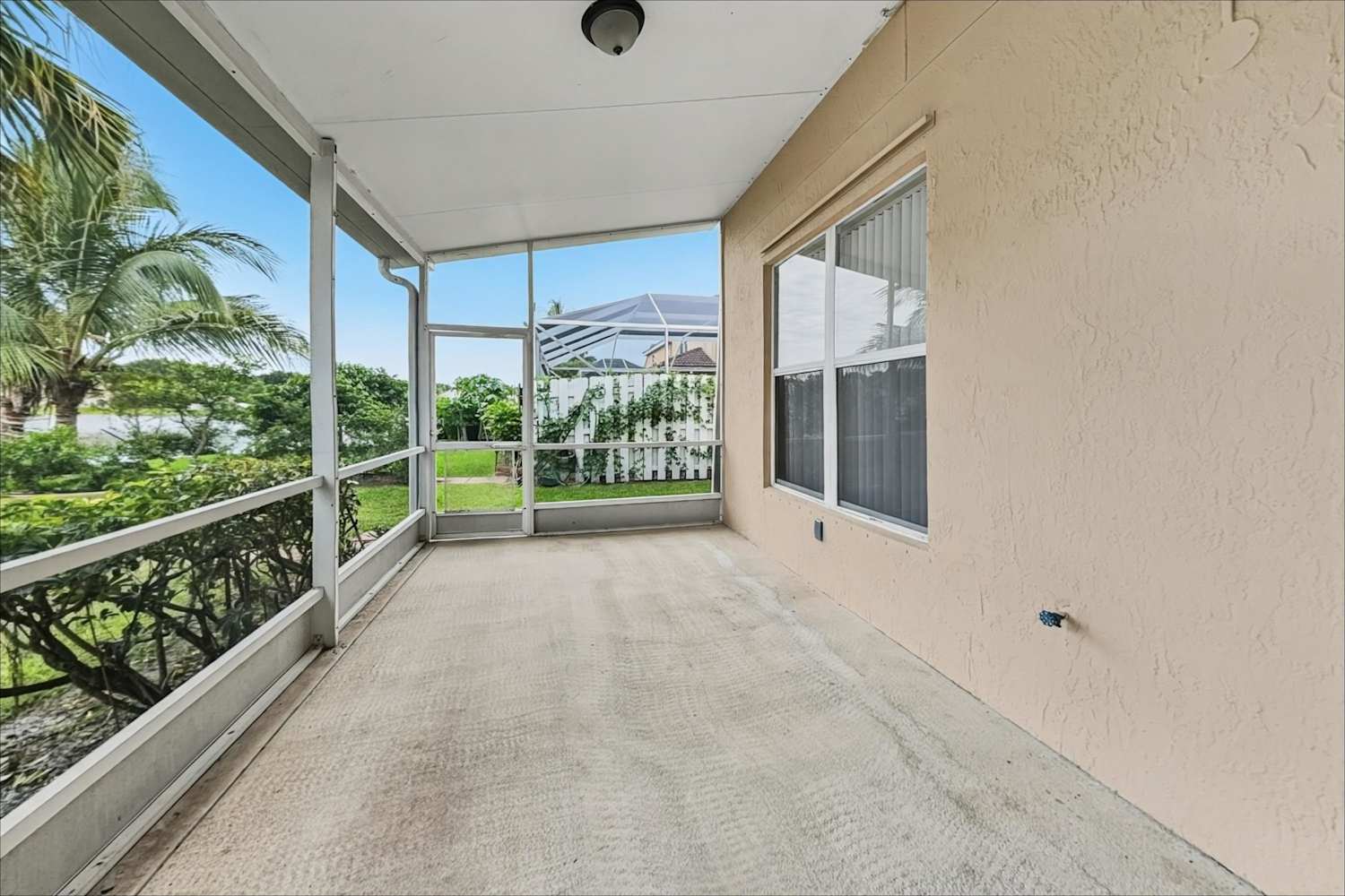 7697 Springfield Lake Dr, Lake Worth photo 20