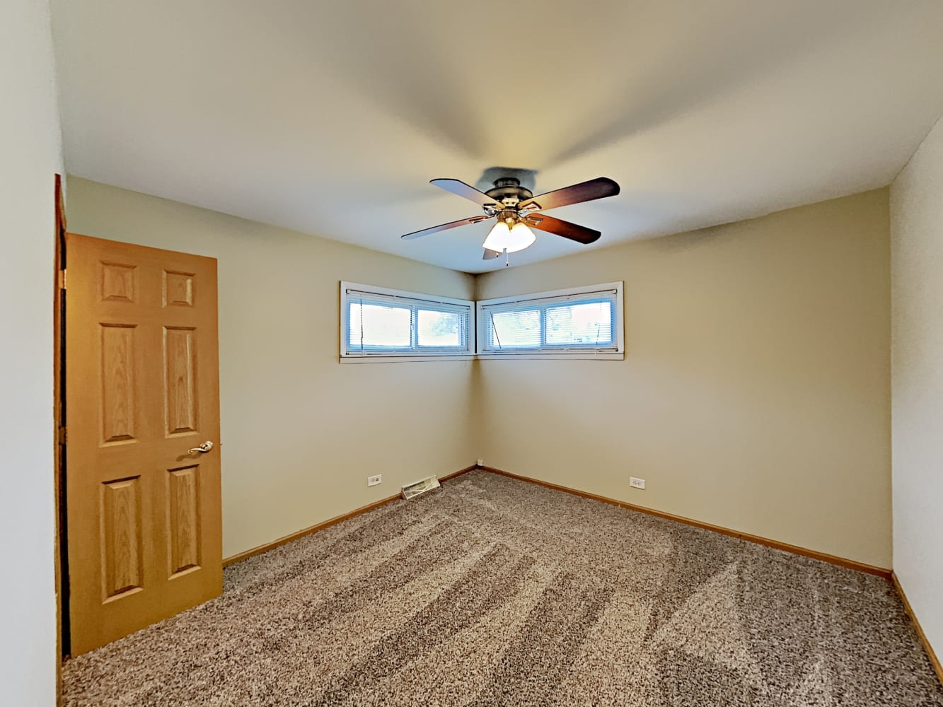 7700 Monitor Ave, Burbank photo 12