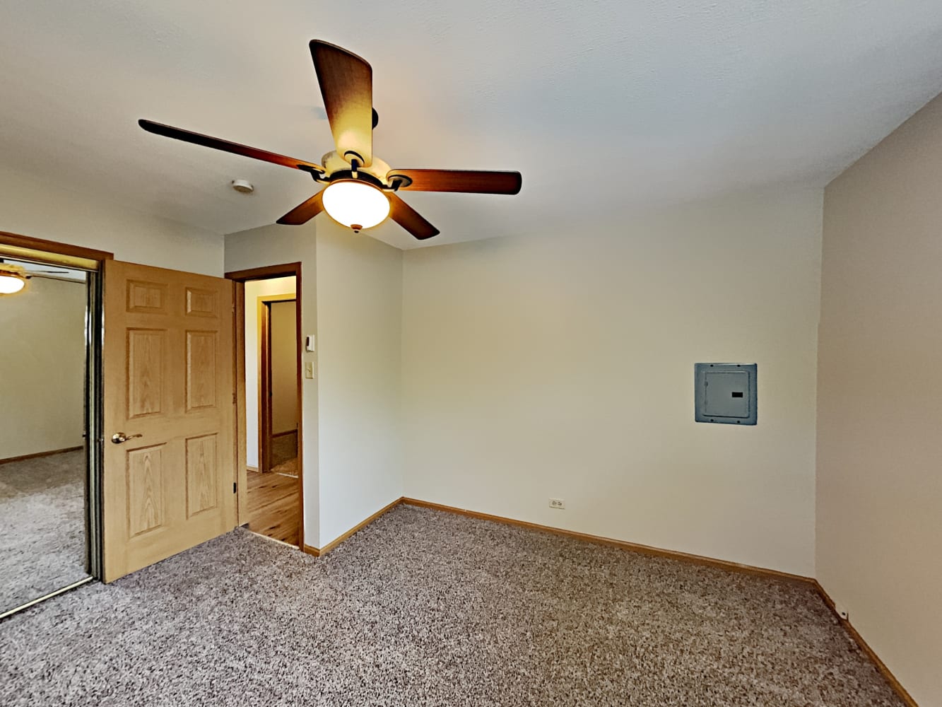 7700 Monitor Ave, Burbank photo 14