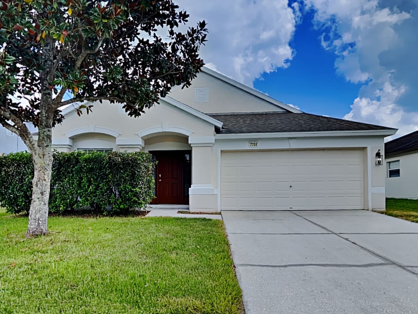 Front of 7704 Mariners Harbour Dr, Wesley Chapel, FL
