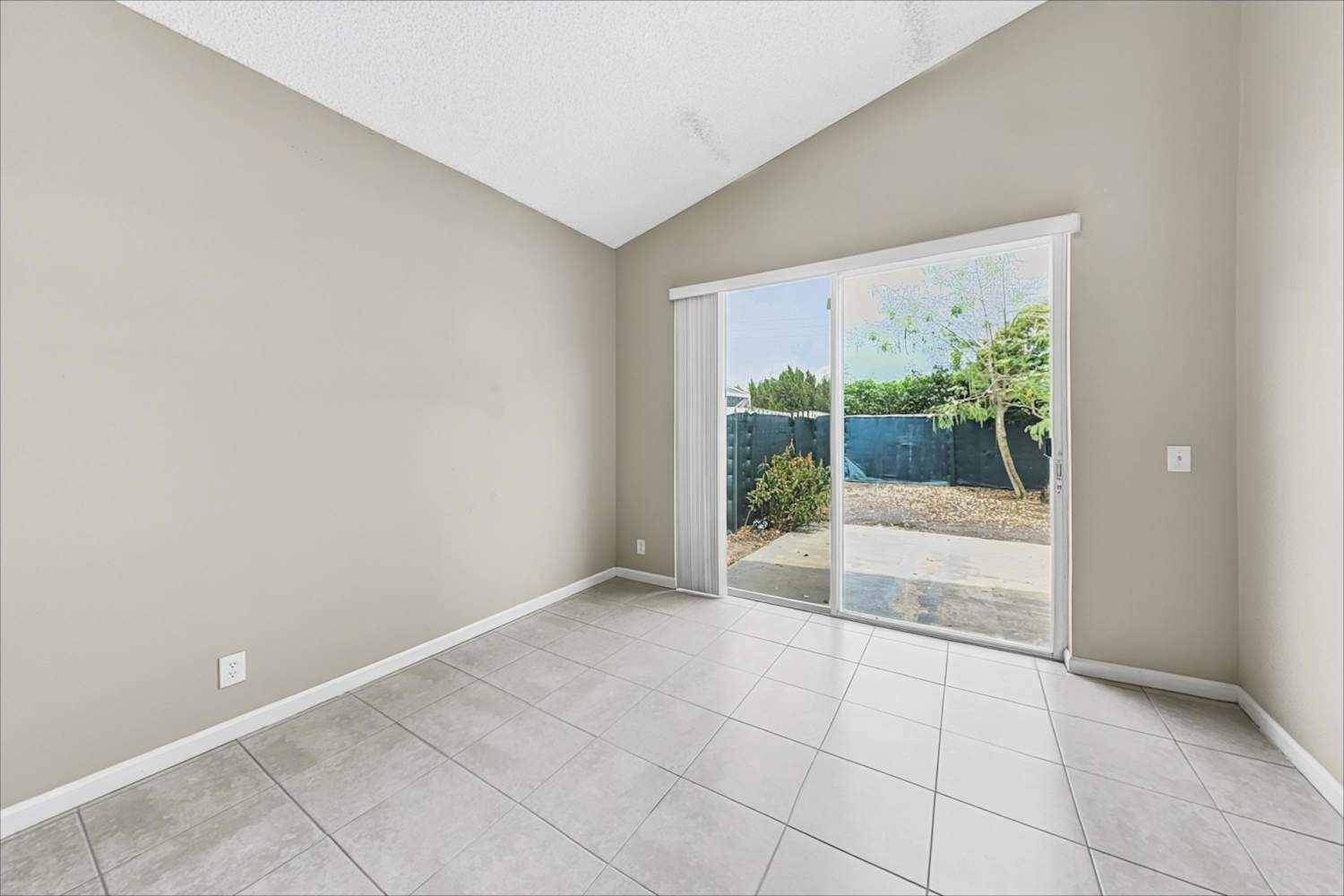 7704 Thornlee Dr, Lake Worth photo 10
