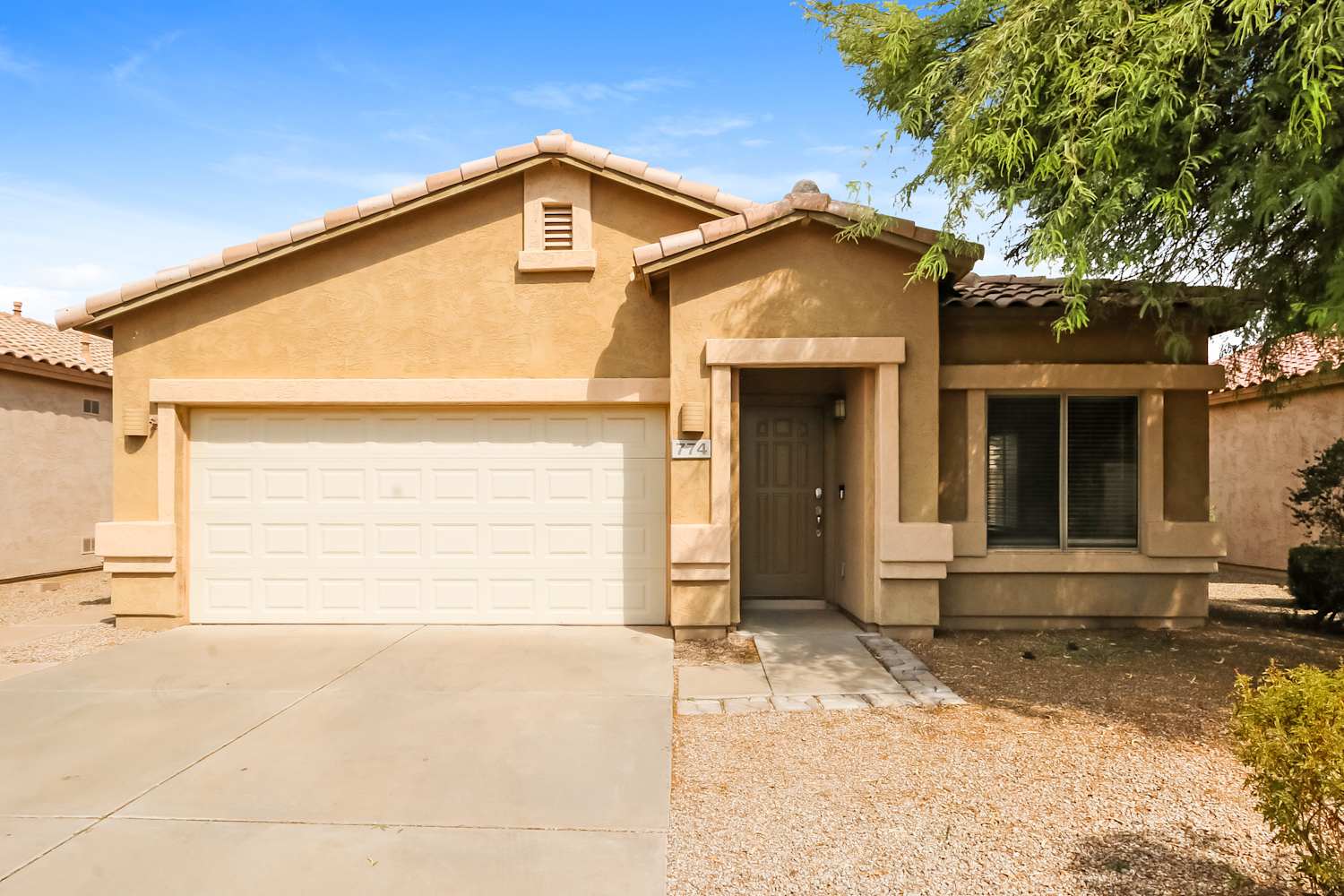 774 E Drifter Pl, San Tan Valley photo 1