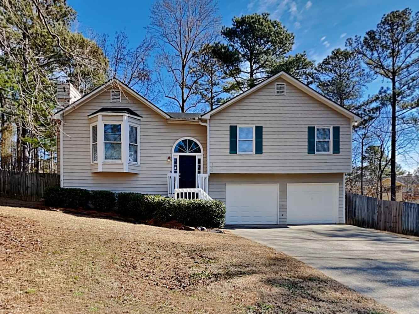 Front of 774 Silverthorne Cir, Douglasville, GA
