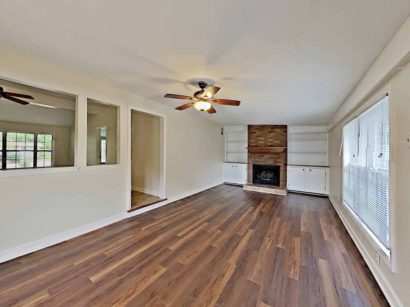 778 N Elmwood Dr, Aurora photo 8