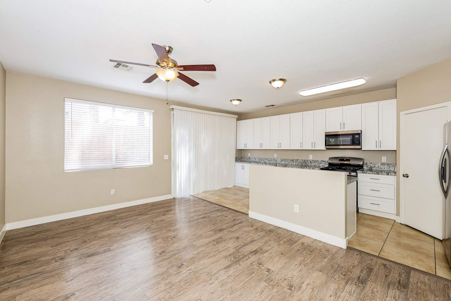 78 Palmar Sur Ct, Henderson photo 7