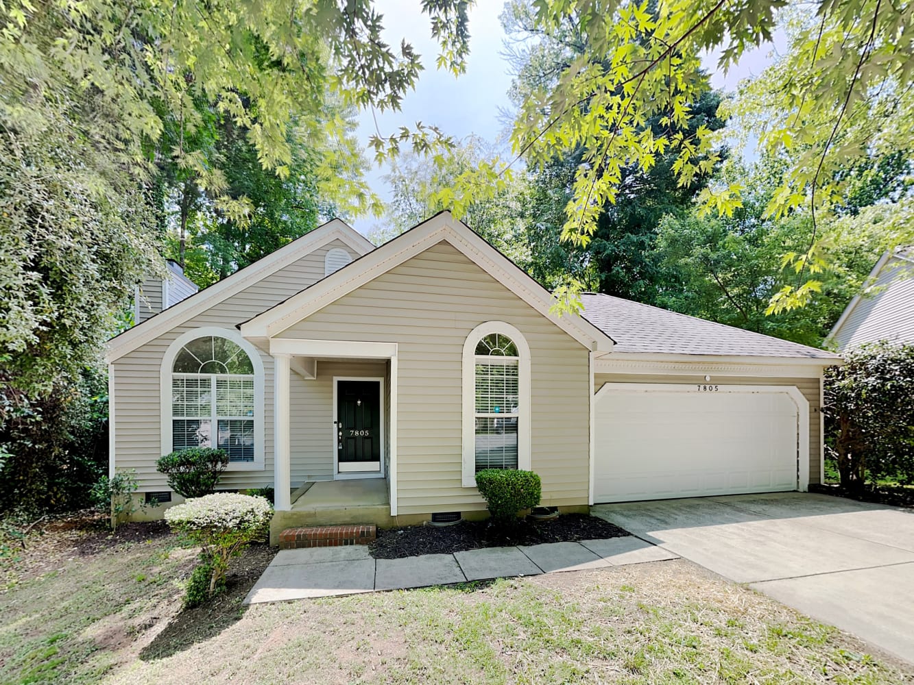 7805 Royce Hall Ln, Charlotte photo 1