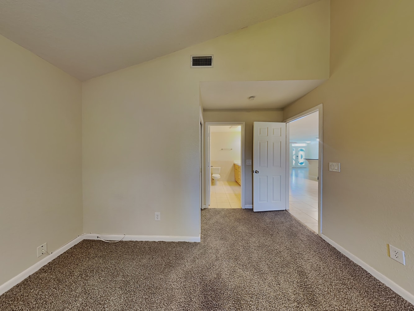 7807 Capwood Ave, Temple Terrace photo 9