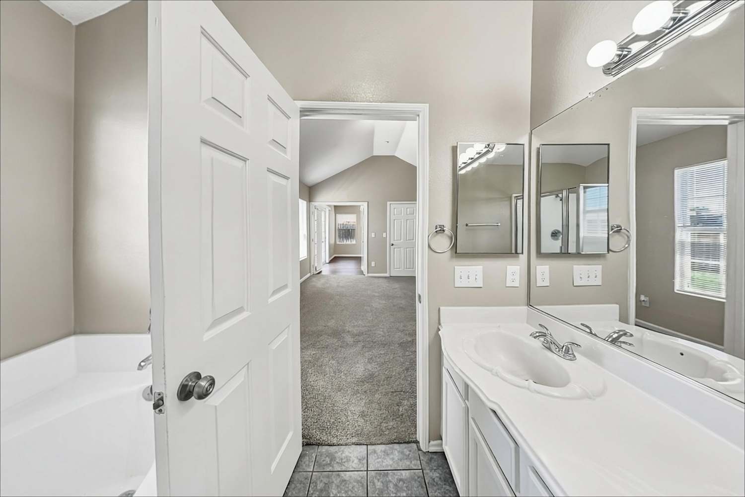 7834 Nye Dr, Highland photo 12