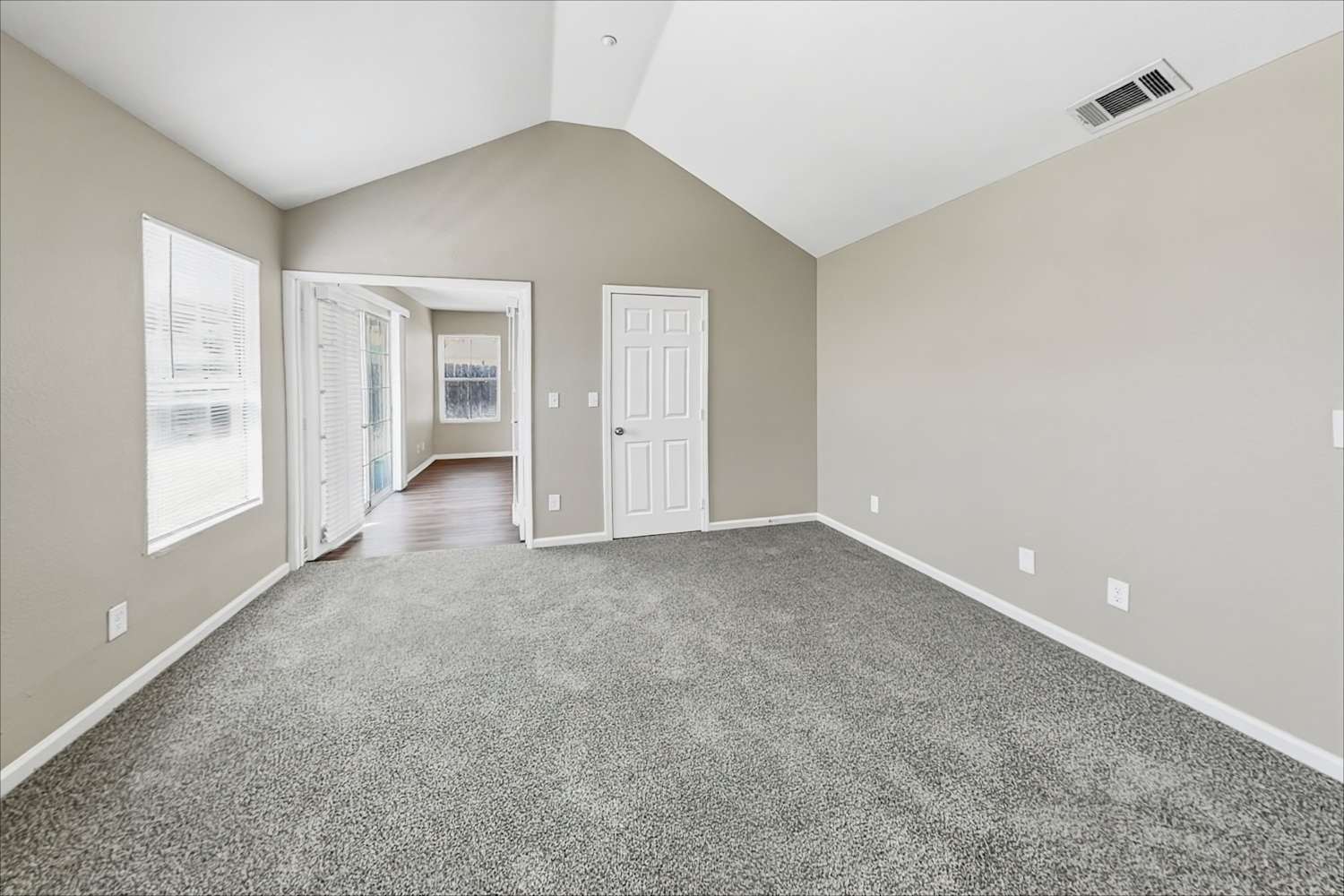 7834 Nye Dr, Highland photo 11