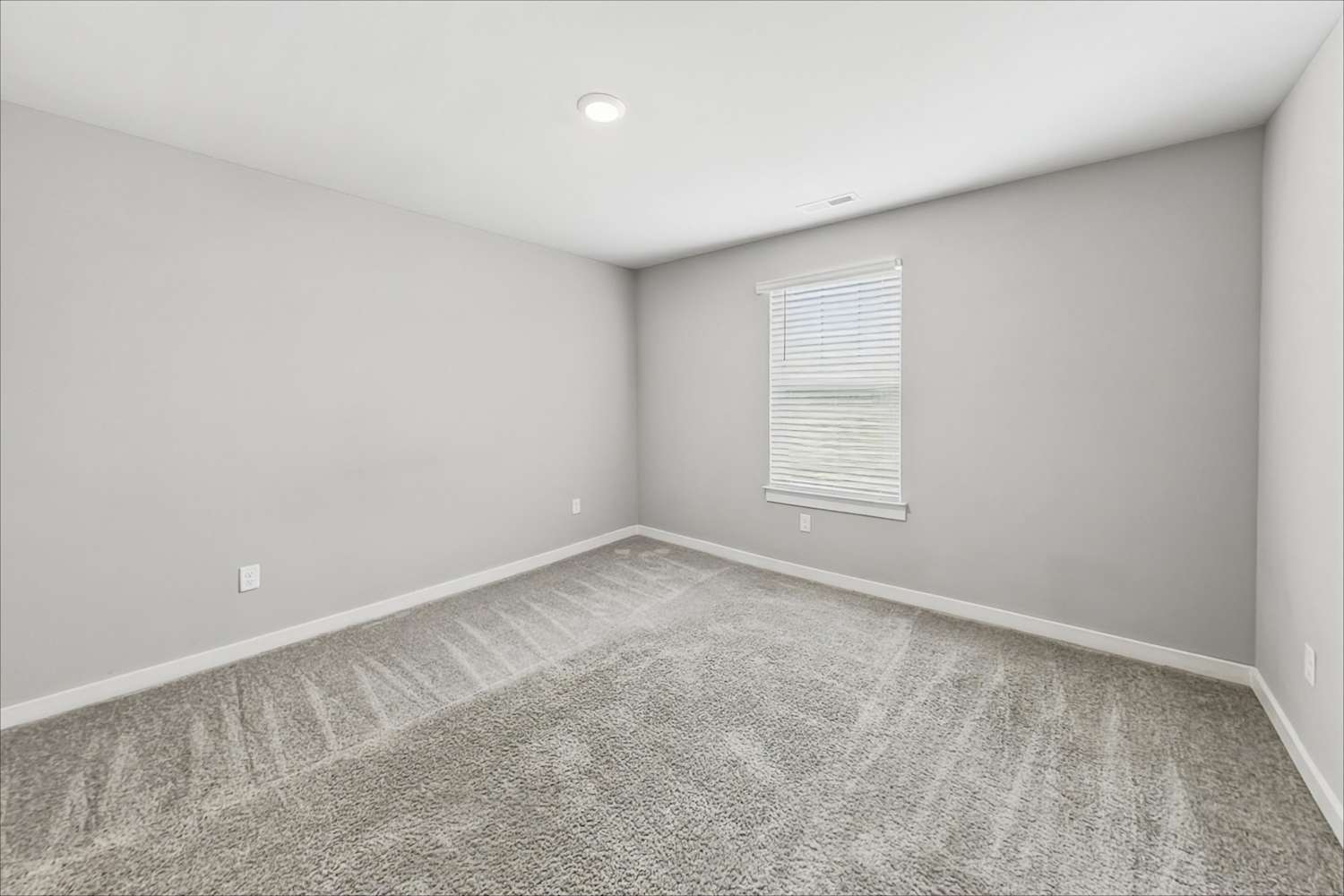 786 Mickelson Wy, Lebanon photo 12