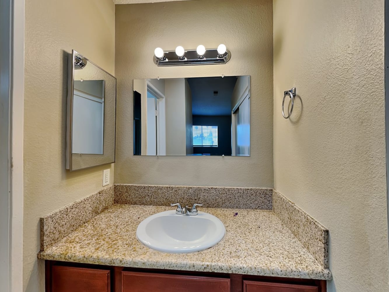 7886 Pinyon Ave, Fontana photo 18
