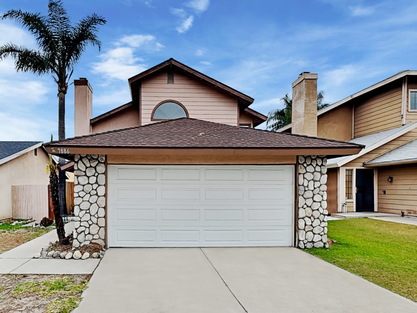 7886 Pinyon Ave, Fontana photo 1