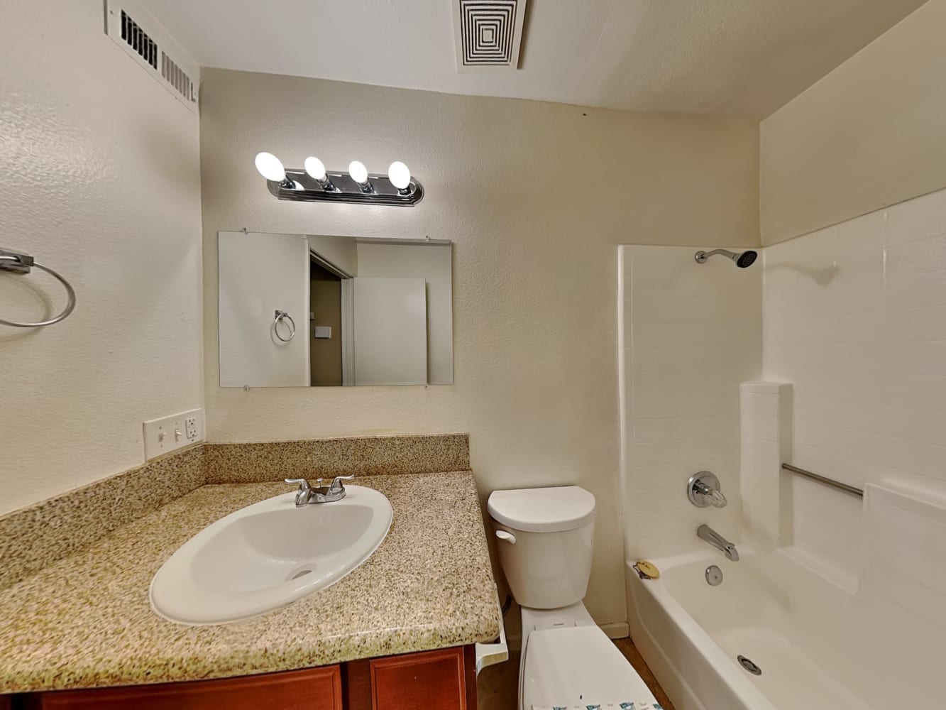 7886 Pinyon Ave, Fontana photo 16