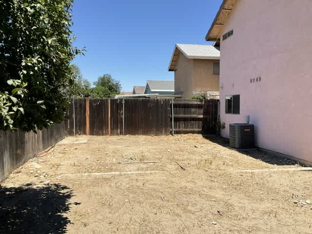 7886 Pinyon Ave, Fontana photo 20