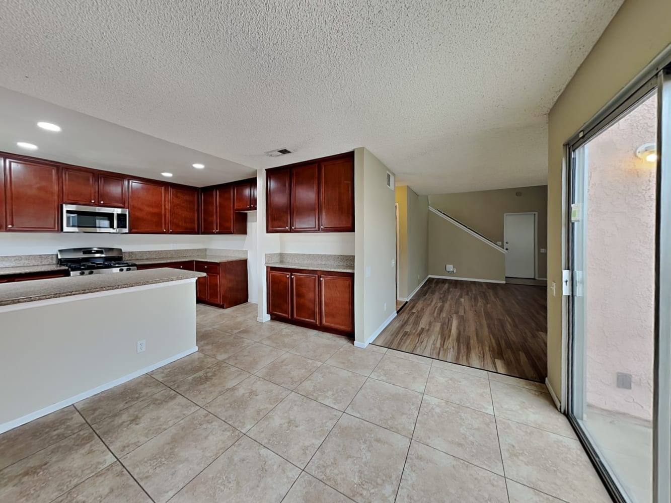 7886 Pinyon Ave, Fontana photo 7