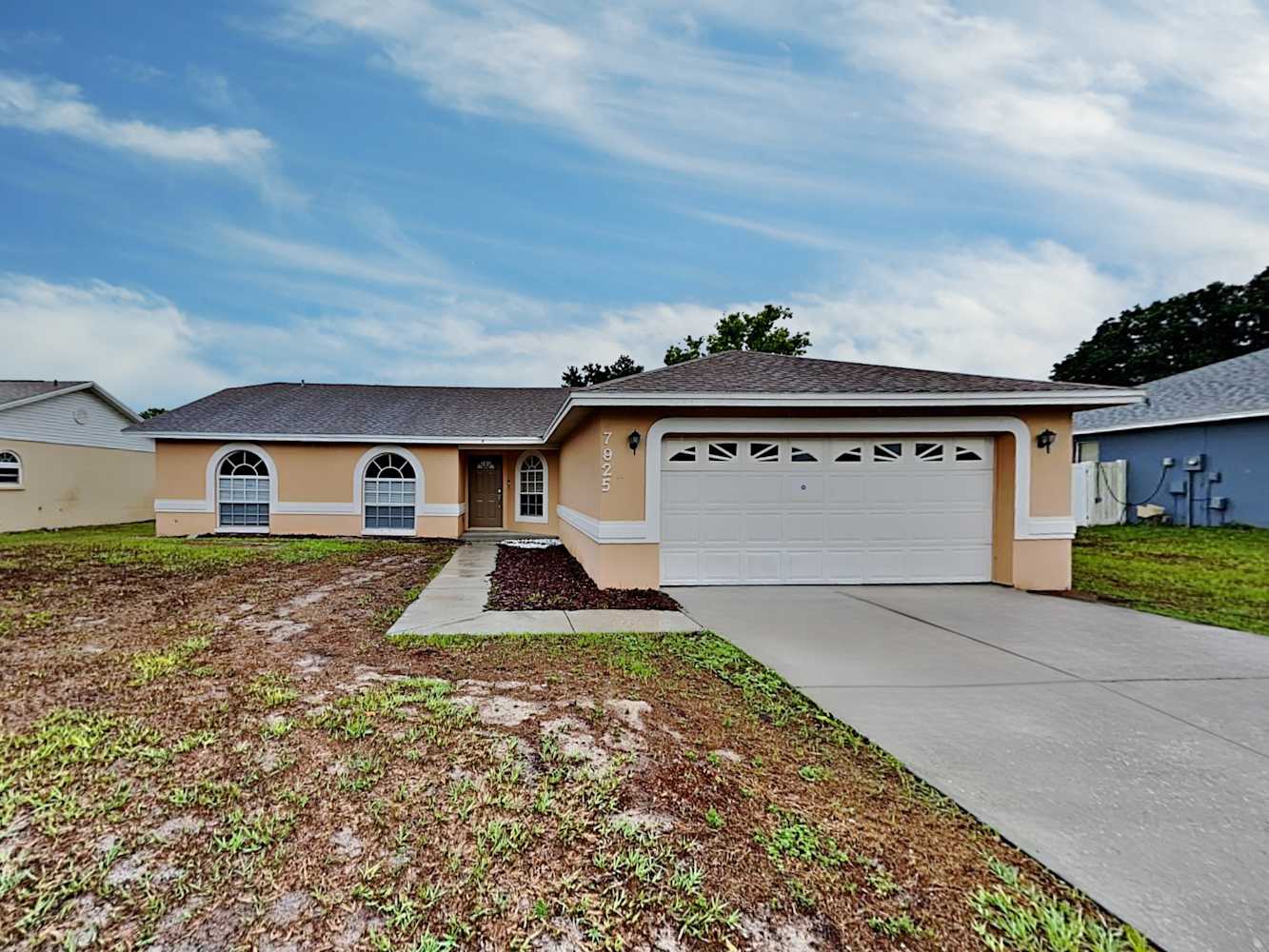 Front of 7925 Kaitlin Cir, Lakeland, FL