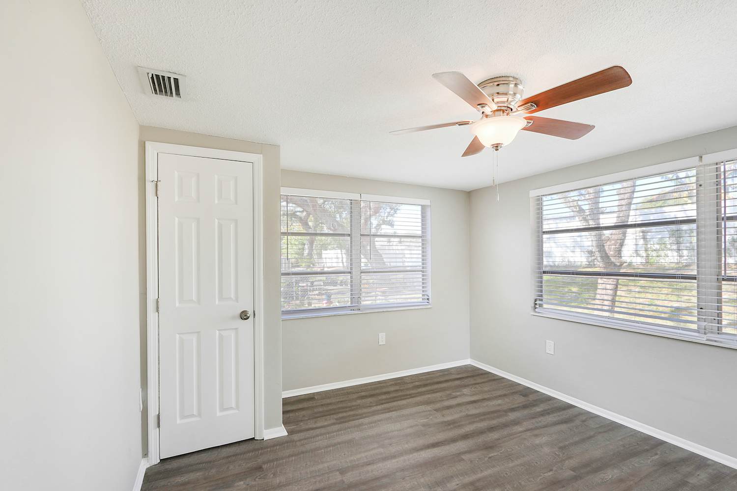 7935 Fox Hollow Dr, Port Richey photo 11